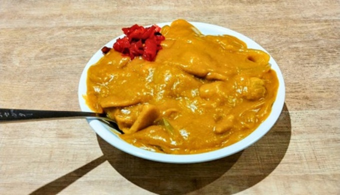 バスセンターのカレー